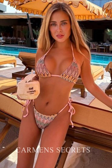 elite escorts london party girl open minded ARIA.    